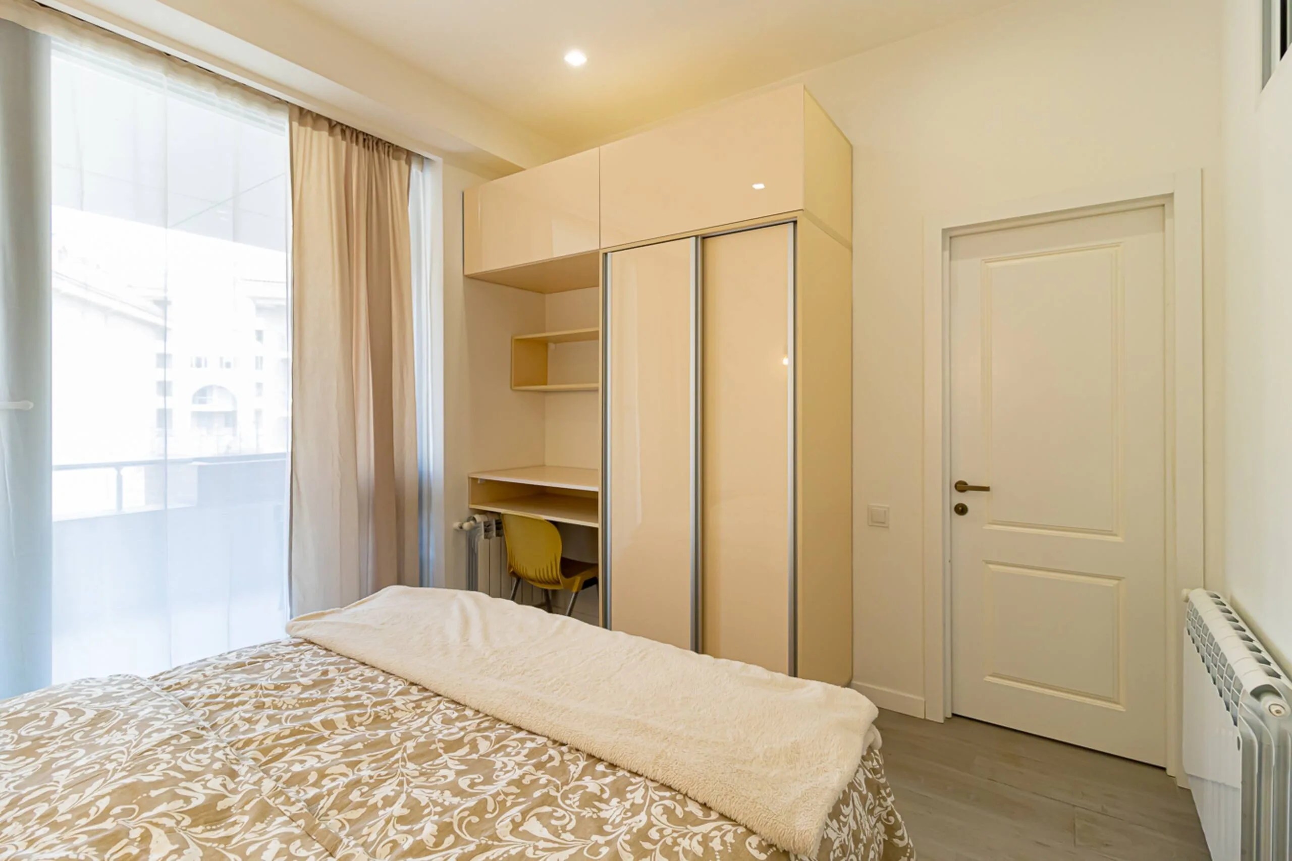 Bright 2BR Retreat Near Cascade