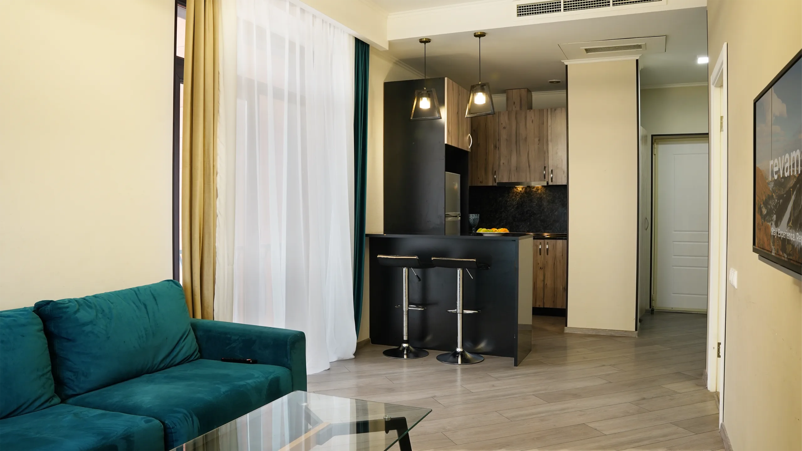 1br w/Scenic Views, Pool & Sauna