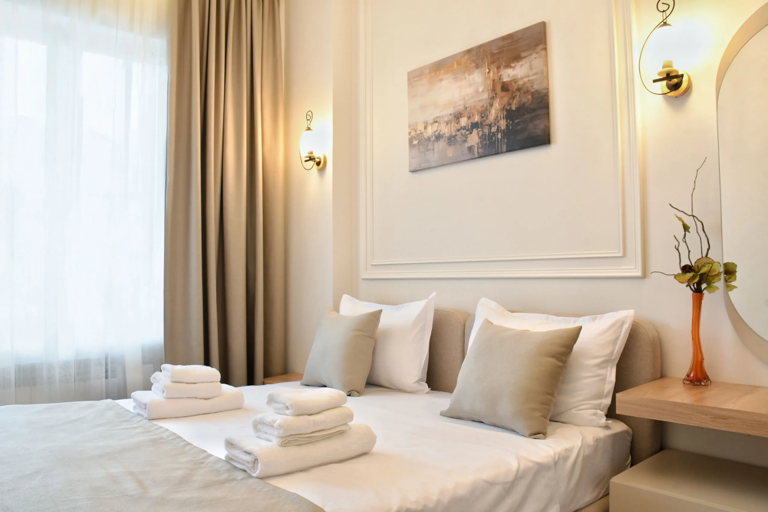 Newly Renovated Room 16|DiAngelo Guesthouse