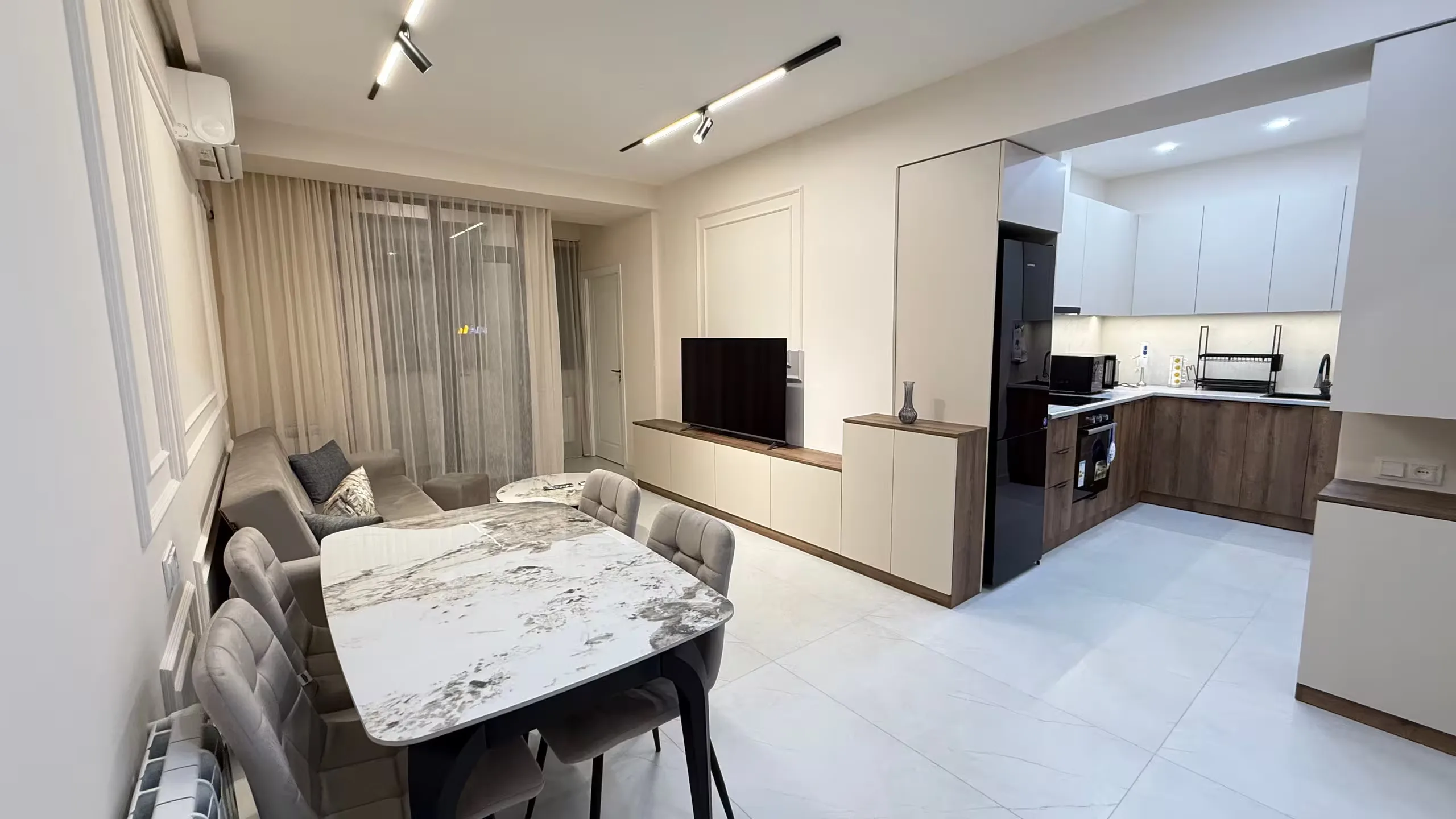 Modern City Retreat